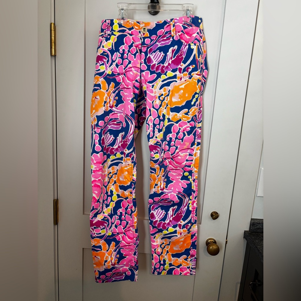 Lilly Pulitzer Vibrant Floral Print Pants, size 10
